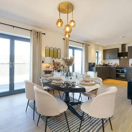 Alba - 2 Bedroom Luxury By Mint Daire Bristol