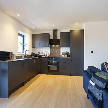 Alba - 2 Bedroom Luxury By Mint *