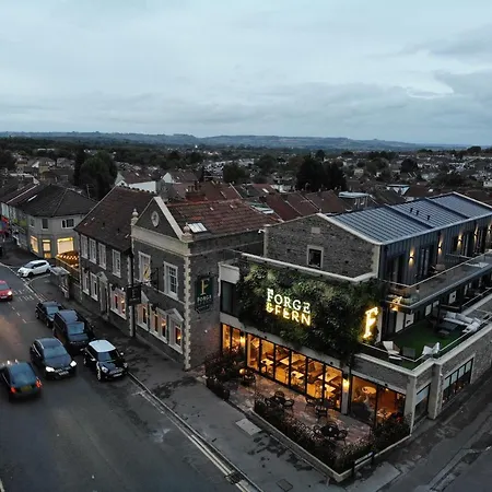 Alba - 2 Bedroom Luxury By Mint Daire