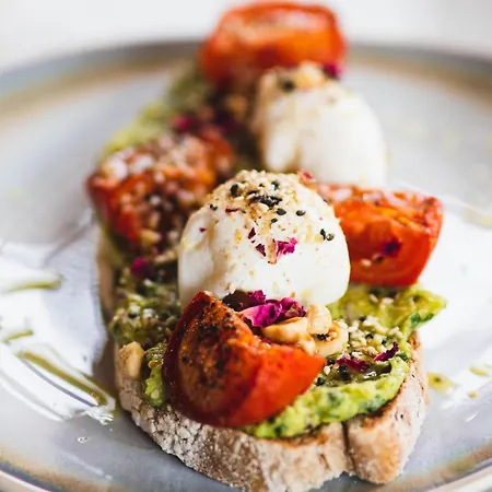 Alba - 2 Bedroom Luxury By Mint Bristol