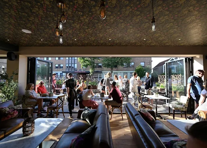 Alba - 2 Bedroom Luxury By Mint